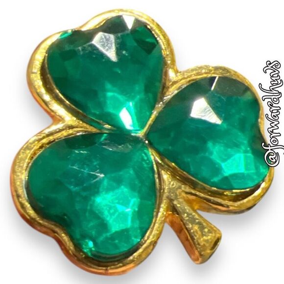 Bundle Sale 3 for $15 | Green Shamrock Gold Tone Pin - Picture 7 of 8